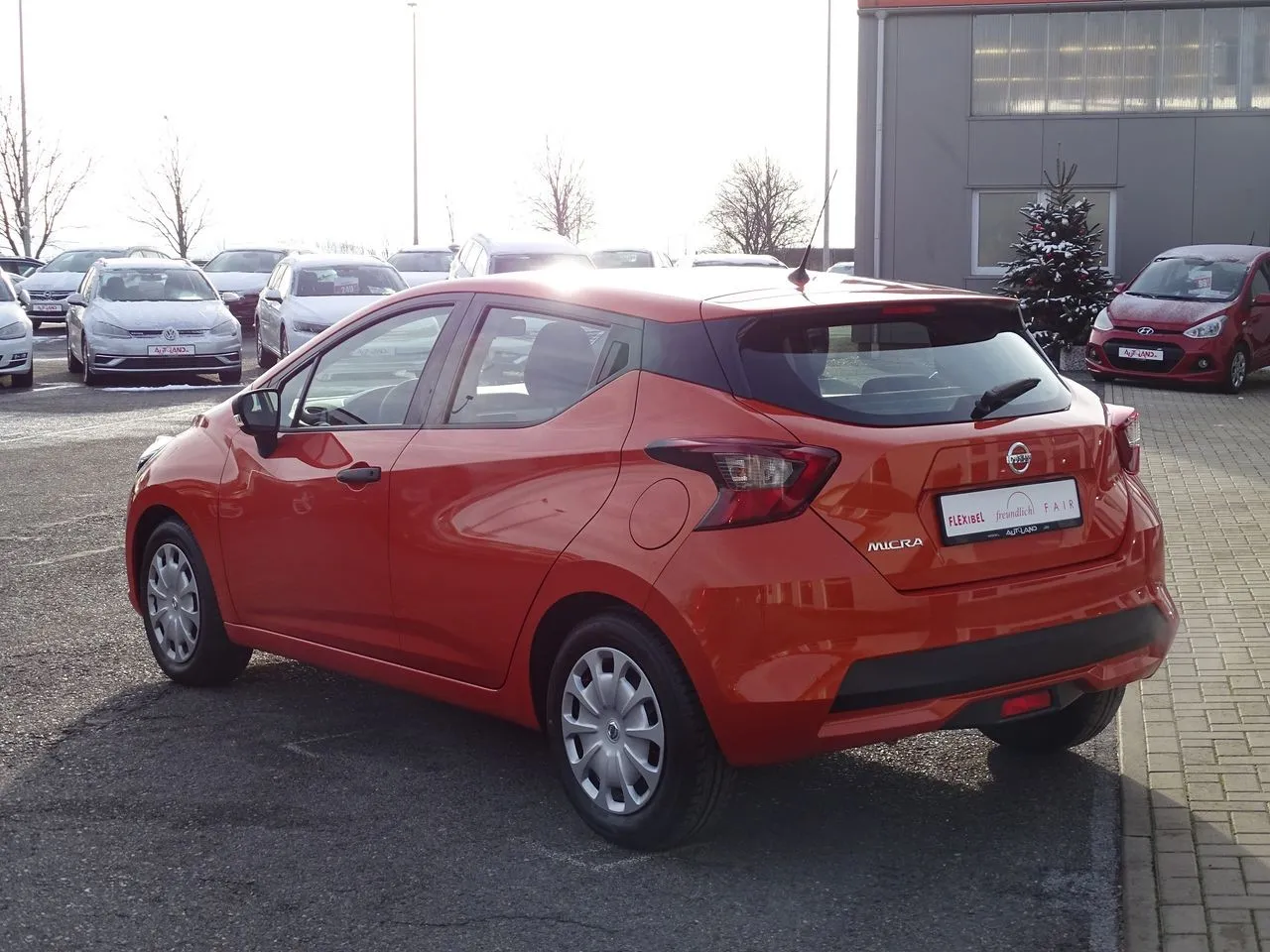 Nissan Micra 0.9 IG-T Visia Plus...  Image 3